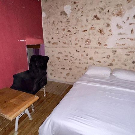 Otel Wood House Анталия Екстериор снимка