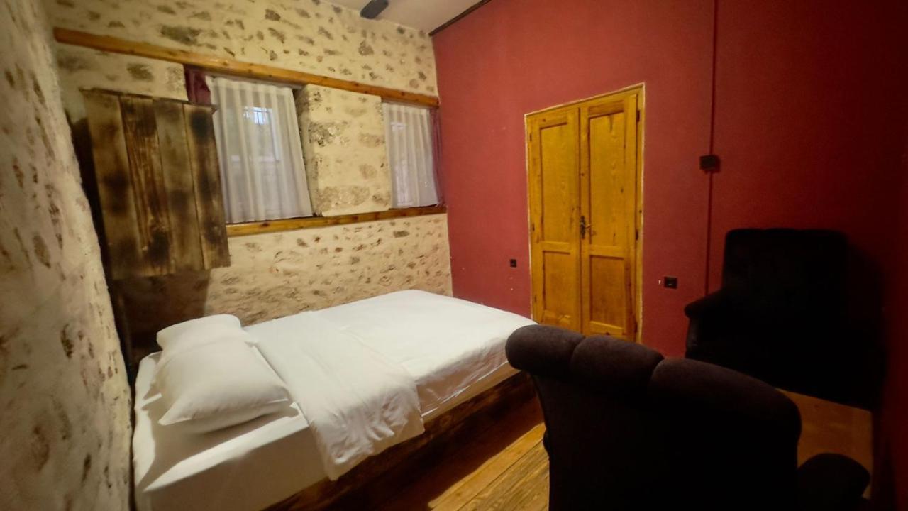 Otel Wood House Анталия Екстериор снимка