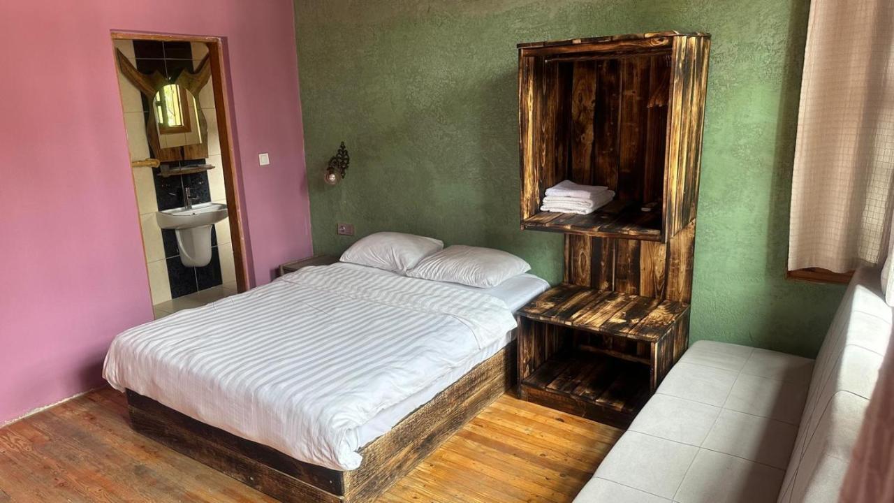 Otel Wood House Анталия Екстериор снимка