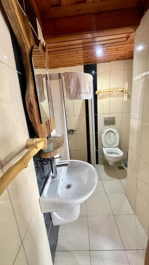 Otel Wood House Анталия Екстериор снимка