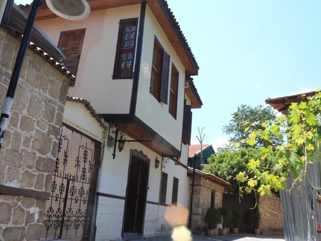Otel Wood House Анталия Екстериор снимка