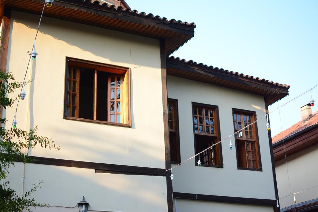 Otel Wood House Анталия Екстериор снимка