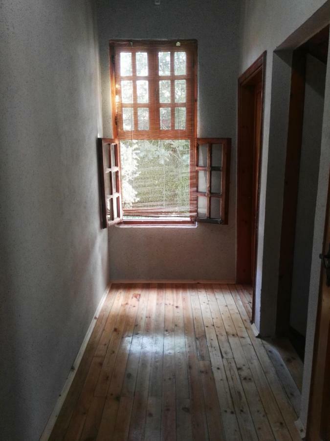 Otel Wood House Анталия Екстериор снимка